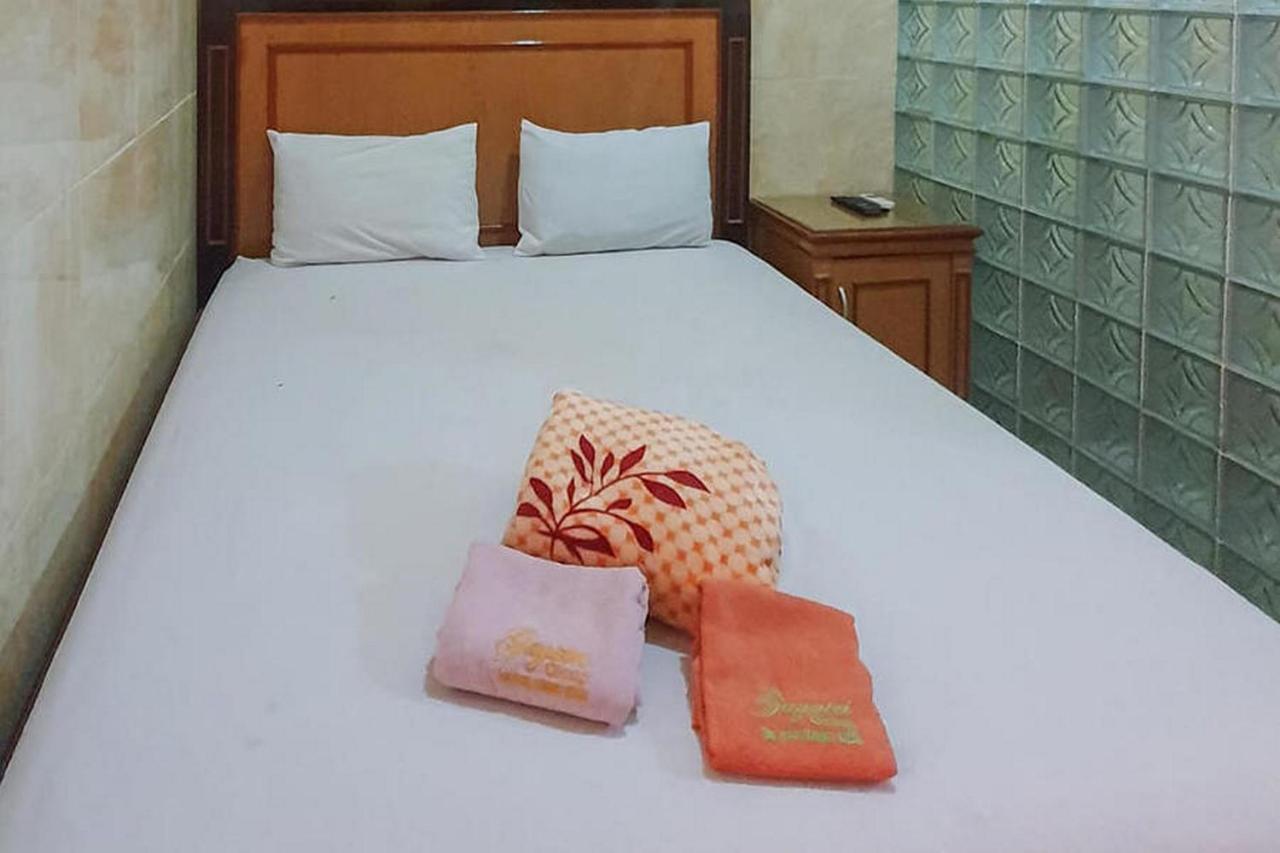 Homestay Gayatri Sawojajar Near Univ Negeri Malang Kampus 2 Mitra Reddoorz エクステリア 写真